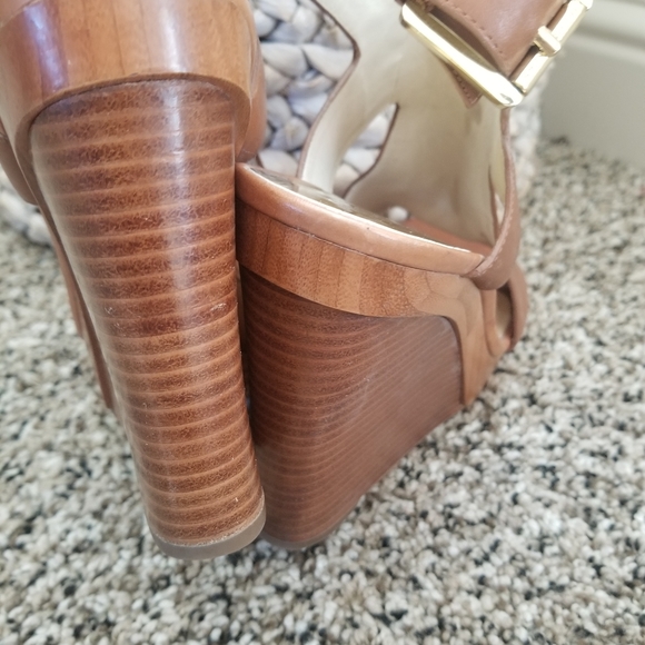 Michael Kors Wedge Sandal - Picture 6 of 7
